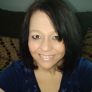 Meet your Posher, Lori